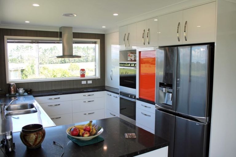 Photo of property in 2599 Mountain Road, Tariki, Stratford, 4394