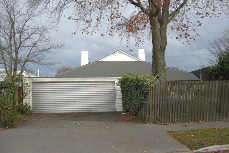 Photo of property in 71 Browns Road, St Albans, Christchurch, 8014