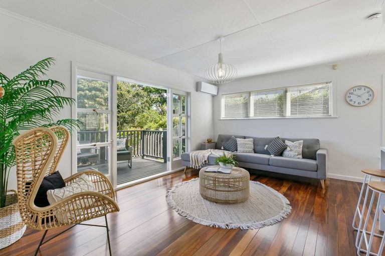 Photo of property in 1/15 Stanley Avenue, Milford, Auckland, 0620