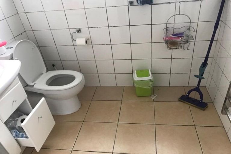 Photo of property in 5 Garner Place, Glenfield, Auckland, 0629