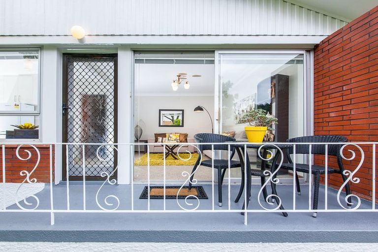 Photo of property in 5/1 Takapu Street, Henderson, Auckland, 0612