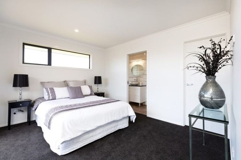 Photo of property in 4 Ellesmere Avenue, Bell Block, New Plymouth, 4312