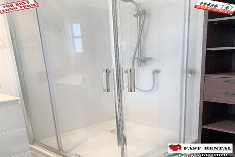 Photo of property in 2/1a Becroft Drive, Forrest Hill, Auckland, 0620