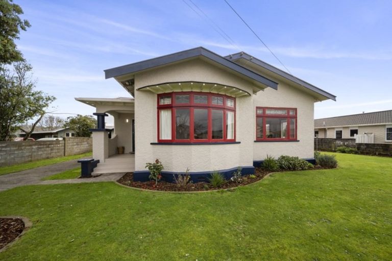 Photo of property in 11 Wilson Street, Hawera, 4610