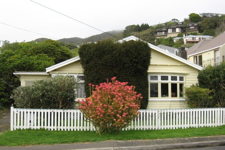 Photo of property in 11 Henderson Street, Karori, Wellington, 6012
