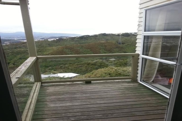 Photo of property in 22 Highbury Crescent, Highbury, Wellington, 6012