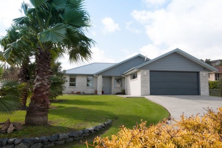 Photo of property in 1 Seascape Crescent, Waipu, 0582