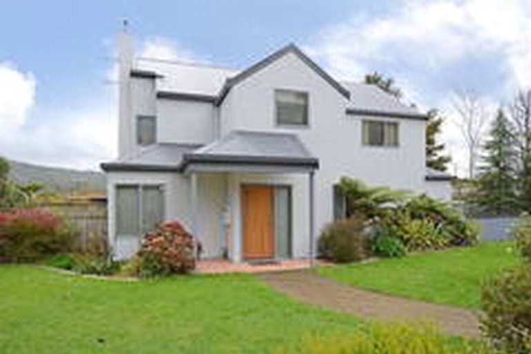Photo of property in 25 Mccarthy Grove, Clouston Park, Upper Hutt, 5018