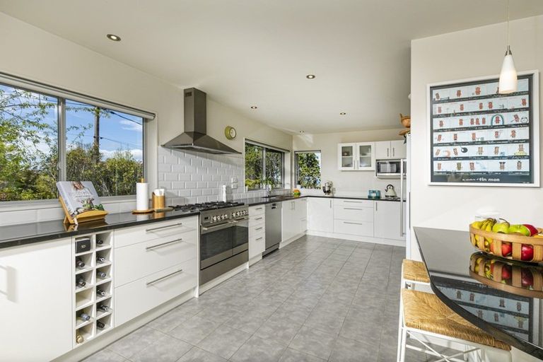 Photo of property in 12 Orne Street, Torbay, Auckland, 0630