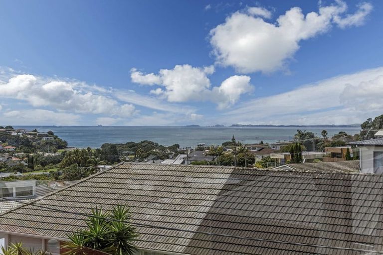 Photo of property in 1/41 East Coast Road, Milford, Auckland, 0620