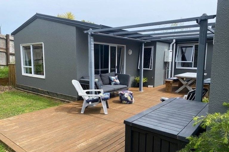 Photo of property in 91 Awanui Street, Merrilands, New Plymouth, 4312
