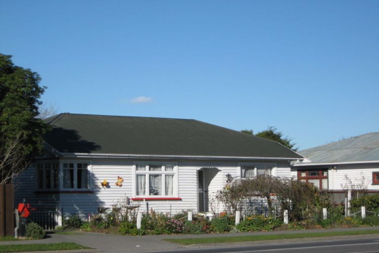 Photo of property in 732 Main North Road, Belfast, Christchurch, 8051