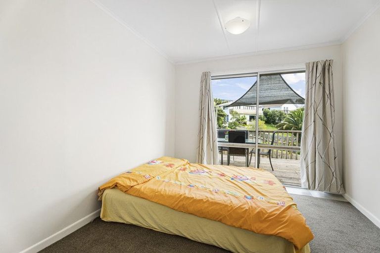 Photo of property in 13 Rimu Road, Stanmore Bay, Whangaparaoa, 0932