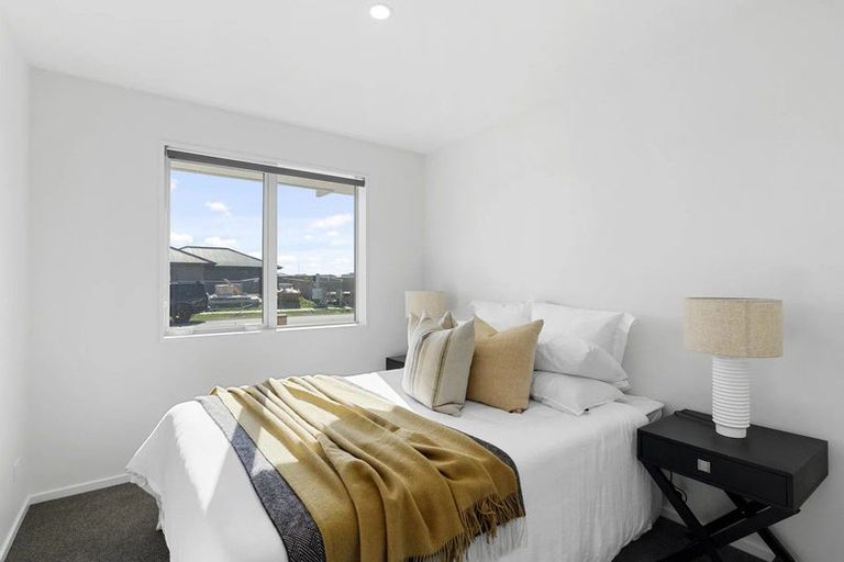 Photo of property in 1 Maple Lane, Rolleston, 7614