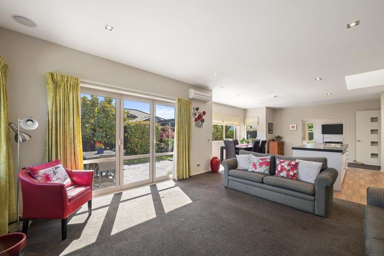 Photo of property in 5 Millpark Place, Northwood, Christchurch, 8051