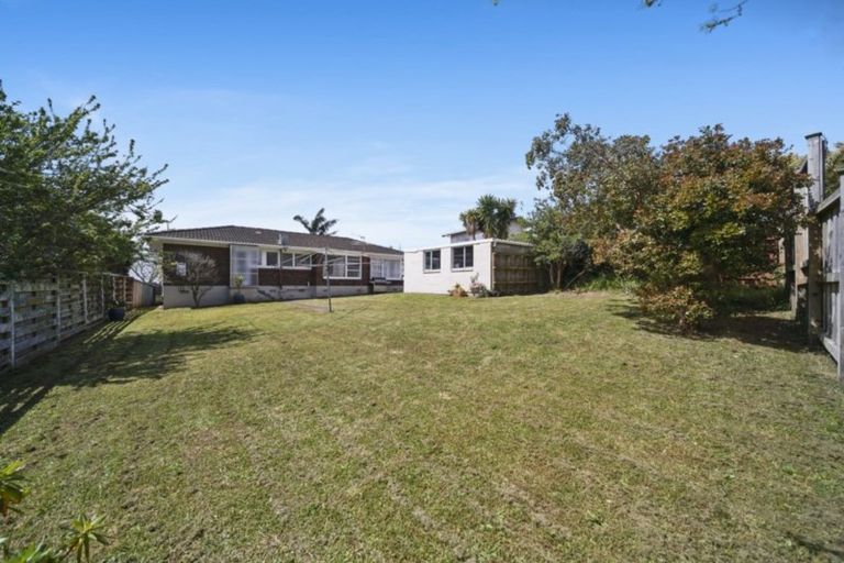 Photo of property in 180 Fisher Parade, Farm Cove, Auckland, 2012