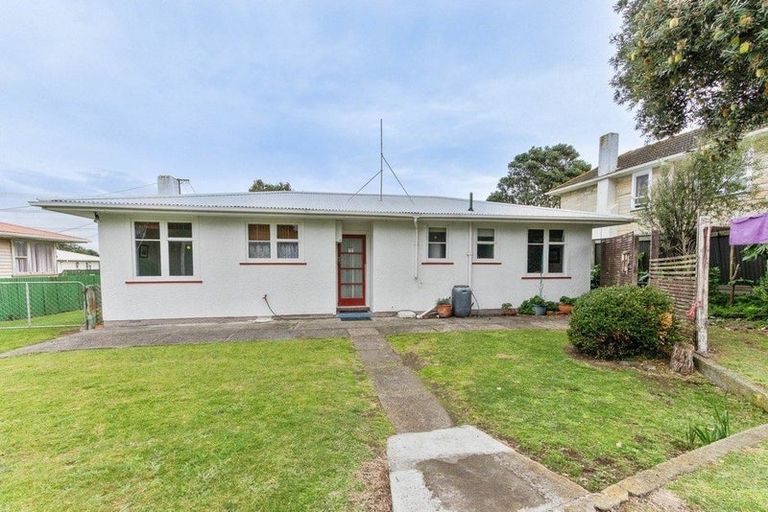 Photo of property in 78 Polson Street, Castlecliff, Whanganui, 4501