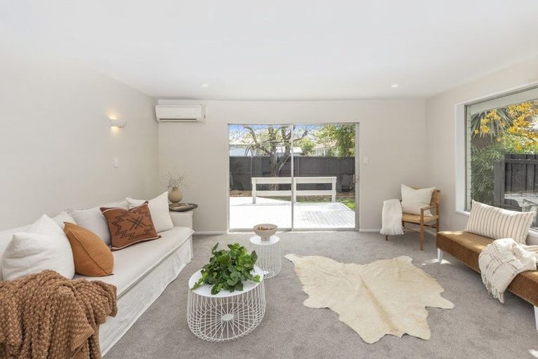 Photo of property in 2/21a Quinns Road, Shirley, Christchurch, 8013