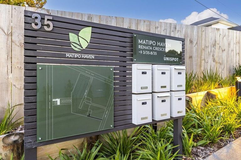 Photo of property in 67 Paetai Lane, Te Atatu Peninsula, 0610