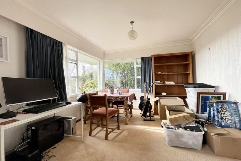 Photo of property in 9 Montana Place, Merrilands, New Plymouth, 4312