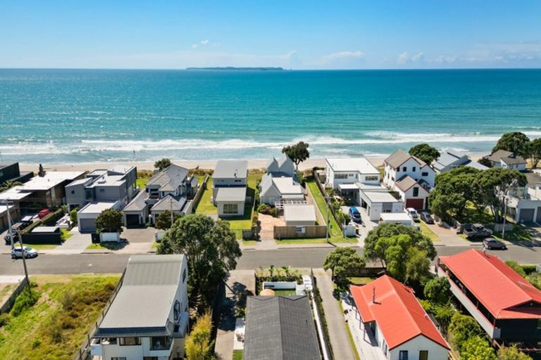 Photo of property in 124a Karewa Parade, Papamoa Beach, Papamoa, 3118