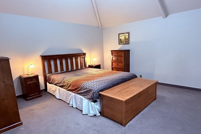 Photo of property in 10/2 Manor Place, Dunedin Central, Dunedin, 9016