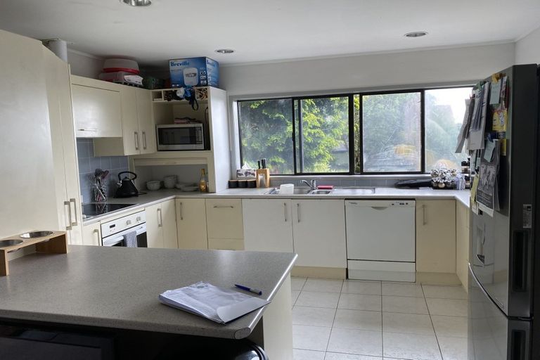 Photo of property in 1/7 Colmar Road, Mellons Bay, Auckland, 2014