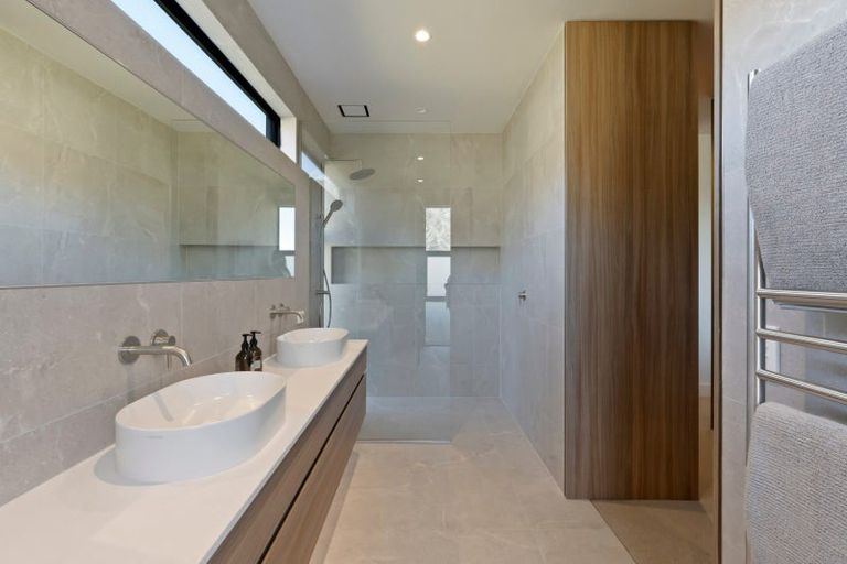 Photo of property in Kawarau Heights, 71 Kawarau Heights Boulevard, Lake Hayes, Queenstown, 9304