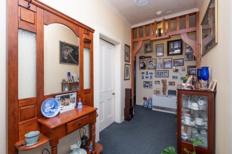 Photo of property in 1 Tauhuri Street, Manaia, 4678