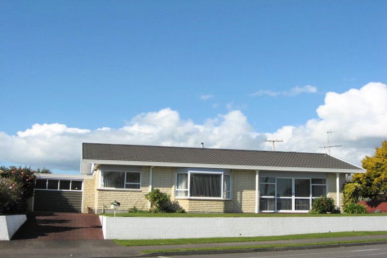 Photo of property in 145 Mangorei Road, Merrilands, New Plymouth, 4312