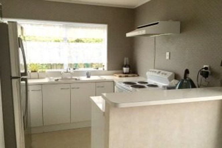 Photo of property in 10/169 Whites Line East, Waiwhetu, Lower Hutt, 5010