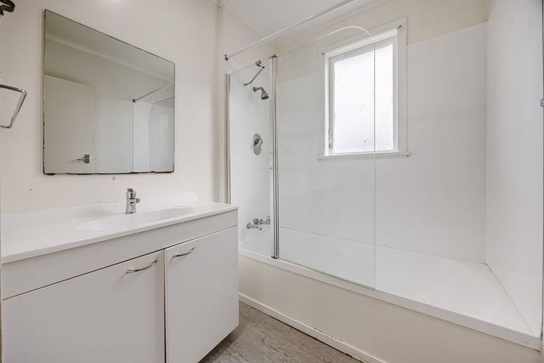 Photo of property in 21 President Avenue, Papakura, 2110