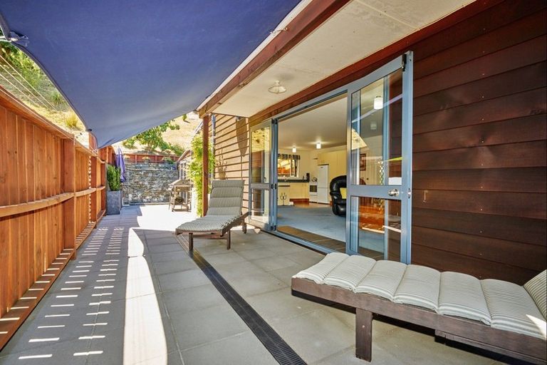 Photo of property in 41 Mcdonnell Road, Arrowtown, 9302