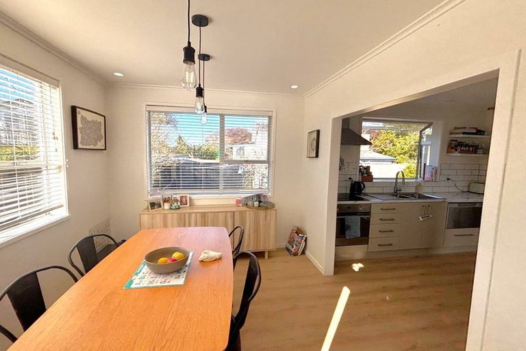 Photo of property in 7 Redwood Drive, Massey, Auckland, 0614
