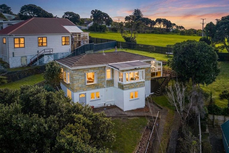 Photo of property in 56 Tireti Road, Titahi Bay, Porirua, 5022