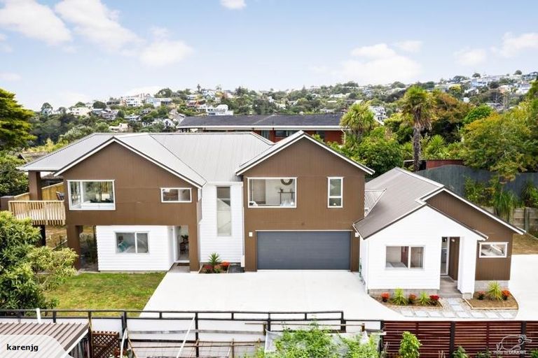 Photo of property in 32 Valhalla Drive, Beach Haven, Auckland, 0626