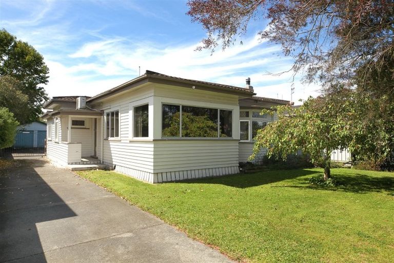 Photo of property in 214 Mayfair Avenue, Mayfair, Hastings, 4122