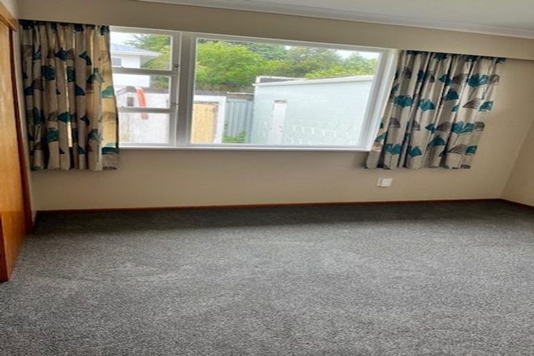 Photo of property in 180 Matai Road, Raumati Beach, Paraparaumu, 5032