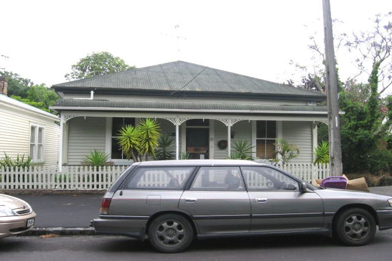 Photo of property in 57 Anglesea Street, Freemans Bay, Auckland, 1011