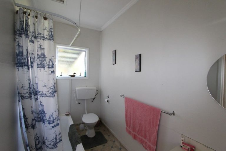 Photo of property in 11 Tyndall Street, Pahiatua, 4910