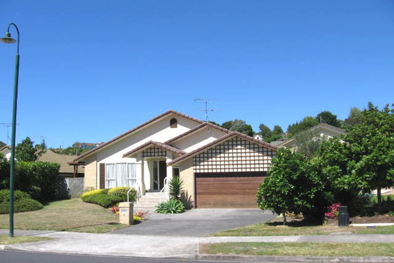 Photo of property in 6 Kate Sheppard Avenue, Torbay, Auckland, 0630