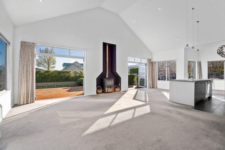 Photo of property in 8 Matthews Crescent, Cromwell, 9310