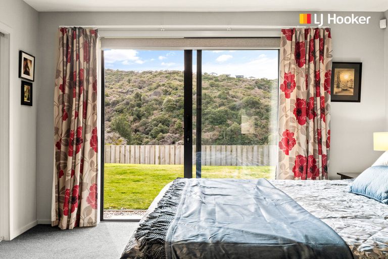 Photo of property in 21 Sretlaw Place, Brockville, Dunedin, 9011