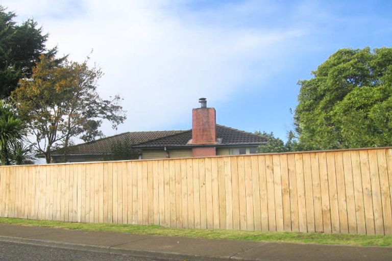 Photo of property in 8 Peterhead Place, Flaxmere, Hastings, 4120