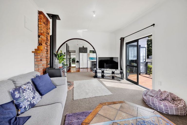 Photo of property in 34 Kent Street, Patea, 4520