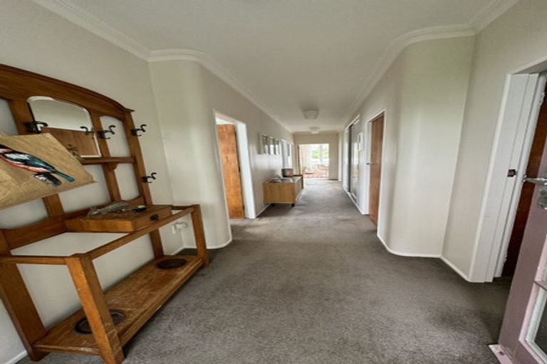 Photo of property in 143 Townsend Road, Miramar, Wellington, 6022