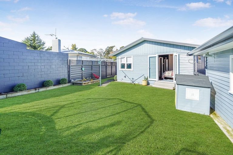 Photo of property in 14 Manapouri Place, Glenview, Hamilton, 3206