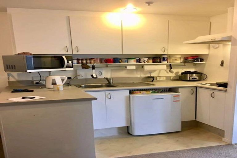 Photo of property in Capital Hill Apartments, 11/54 Hill Street, Thorndon, Wellington, 6011