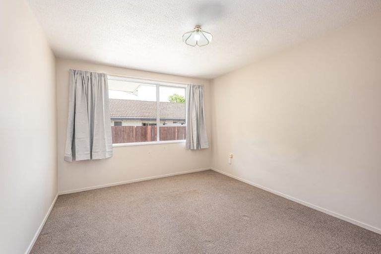 Photo of property in 1/3 Cavendish Road, Casebrook, Christchurch, 8051