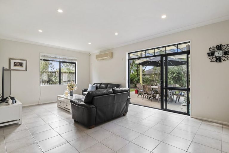 Photo of property in 29 Laurel Oak Drive, Schnapper Rock, Auckland, 0632